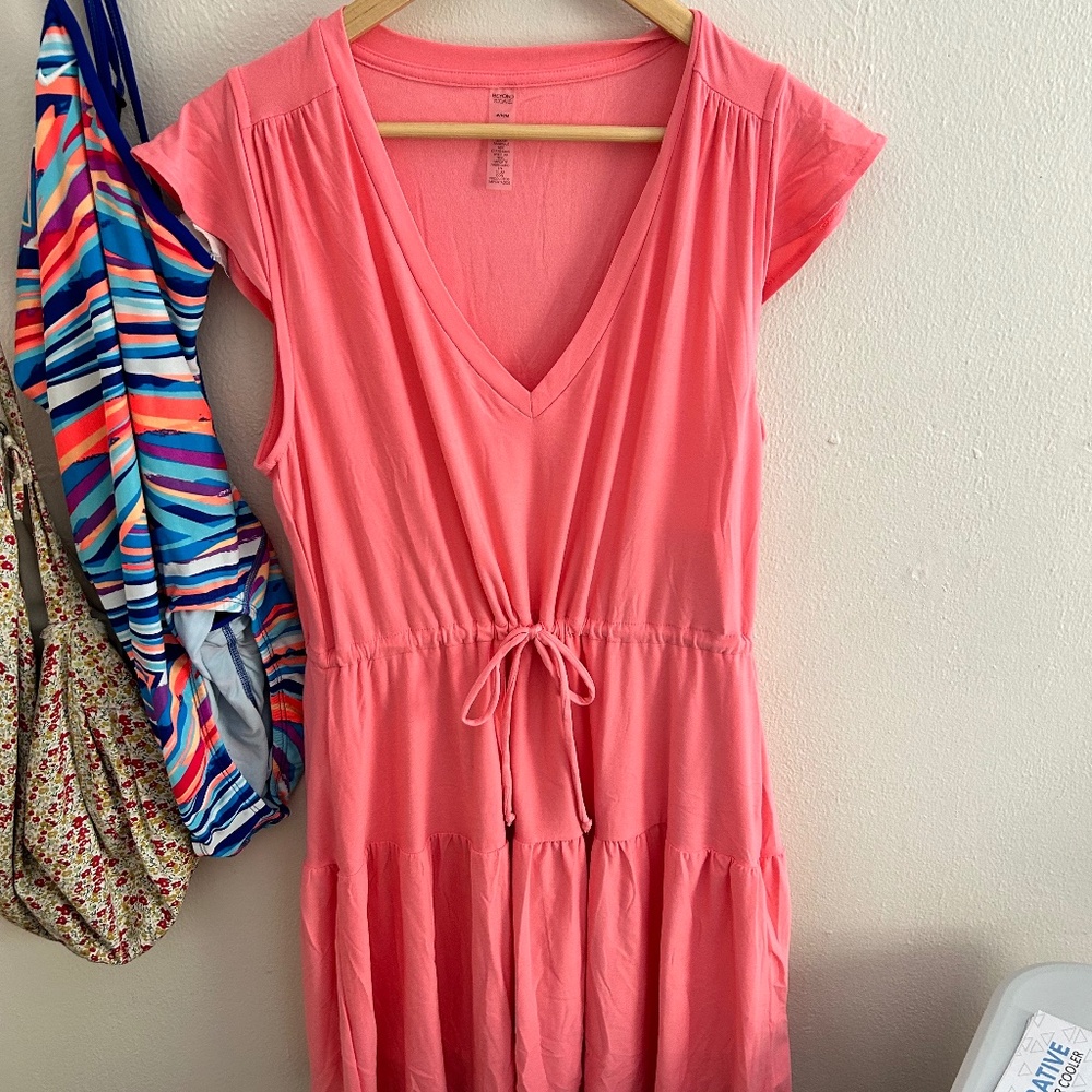 Elegant Pink V-Neck Dress